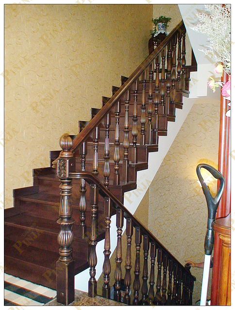 櫸木混搭上海樓梯_自制木質(zhì)混搭樓梯_青浦樓梯制作施工