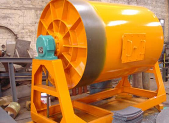 河南廠家直銷(xiāo)磨粉機(jī)，球磨機(jī)，圖片電話(huà) 河南球磨機(jī)價(jià)格