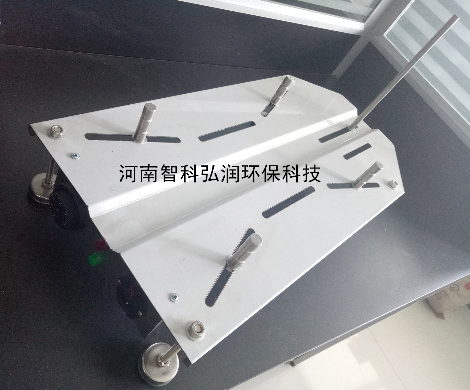 *解剖臺(tái) 鼠兔兩用解剖臺(tái) 恒溫解剖臺(tái) 兔解剖臺(tái)