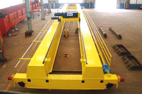 山東*運(yùn)行平穩(wěn)雙梁行車低噪音經(jīng)久耐用雙梁行車 歐式雙梁起重機(jī)