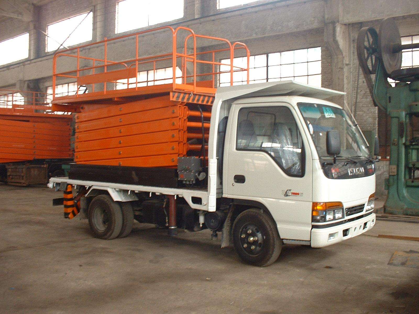 車載式液壓升降平臺/汽車升降平臺/車載剪叉式升降機/車載曲臂式升降機生產(chǎn)批發(fā)廠家