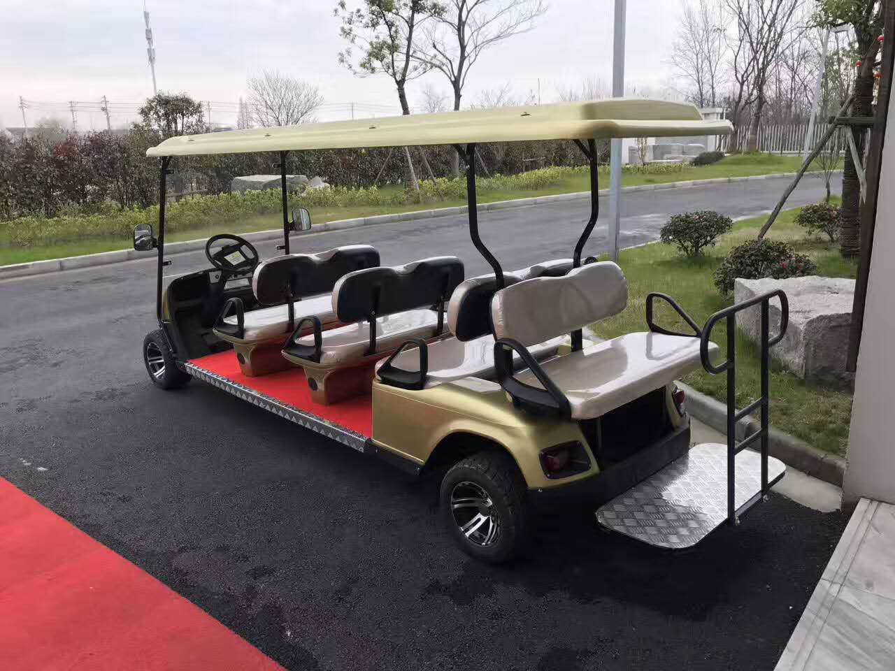 直銷電動(dòng)觀光車四輪景區(qū)游覽看房車 電動(dòng)觀光車四輪看房車高爾夫球車