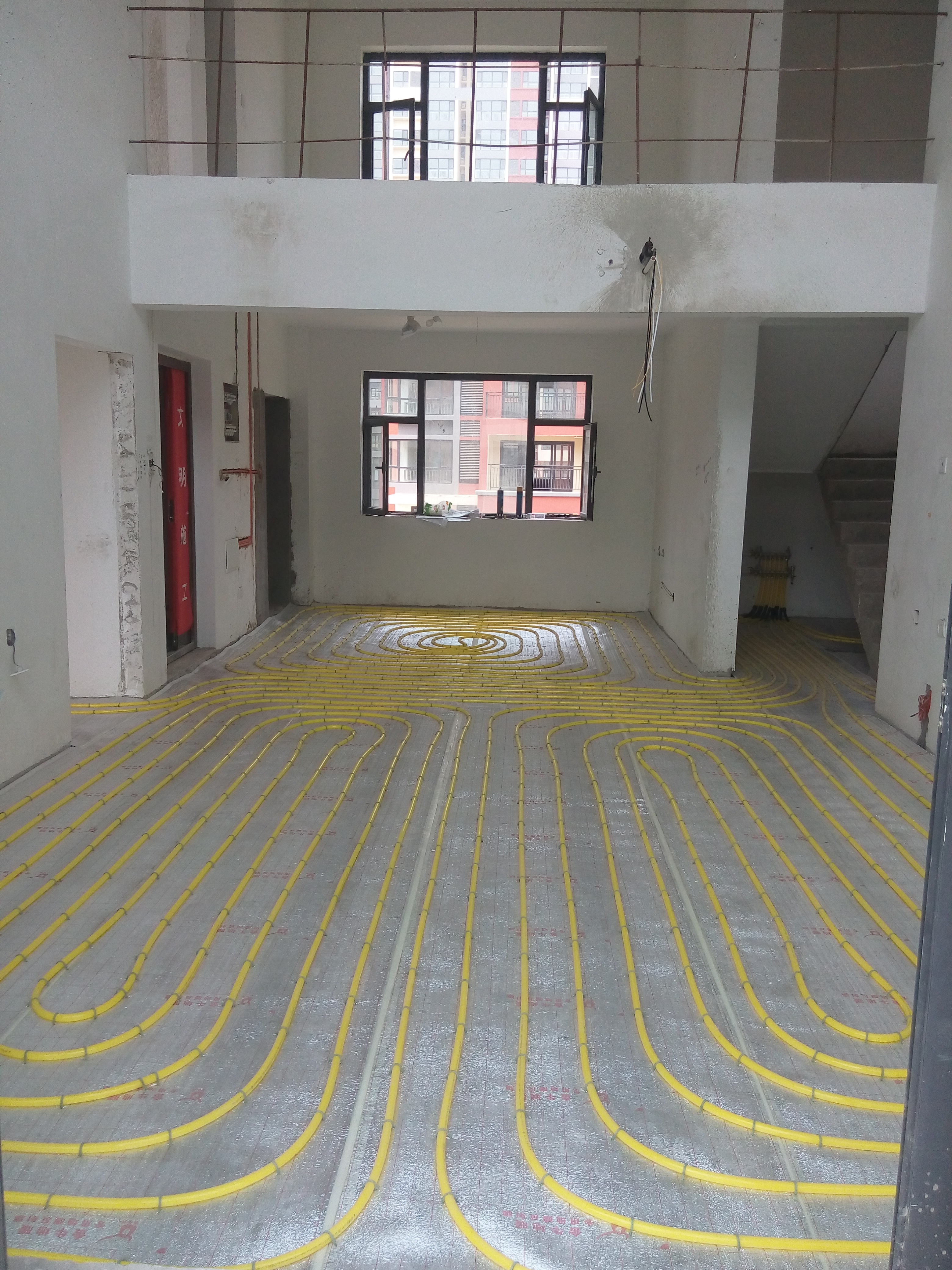 專(zhuān)業(yè)安裝地暖暖氣片管道打壓檢測(cè)維修管道漏水地暖檢測(cè)維修清洗地暖