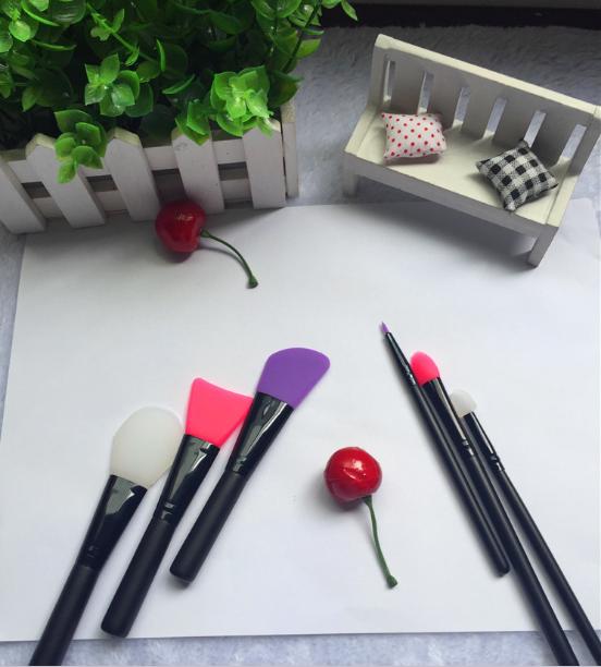 迷你便攜6支化妝刷套裝 多功能化妝彩妝工具硅膠面膜腮紅刷硅膠刷