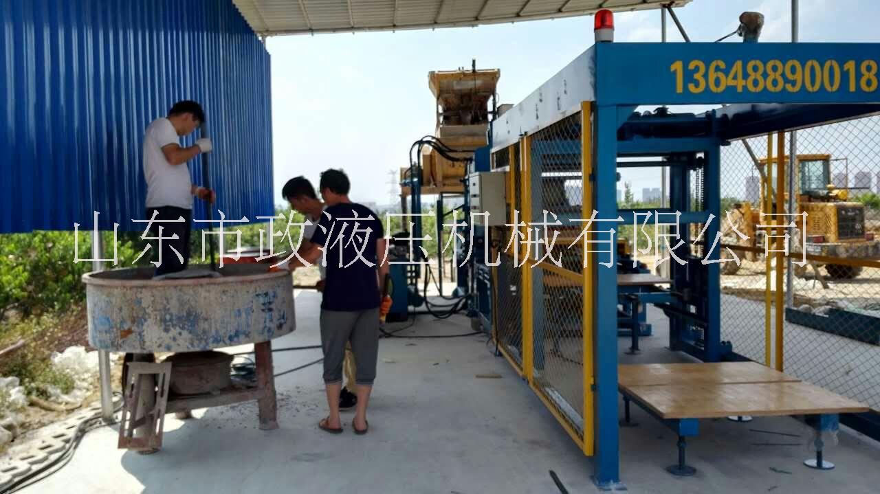 保山透水磚機(jī) 彩磚機(jī) 保山透水磚機(jī)彩磚機(jī)