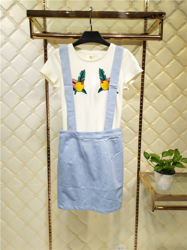 *品牌播 曼婭奴 季候風品牌尾貨批發(fā)廣州莎奴服飾