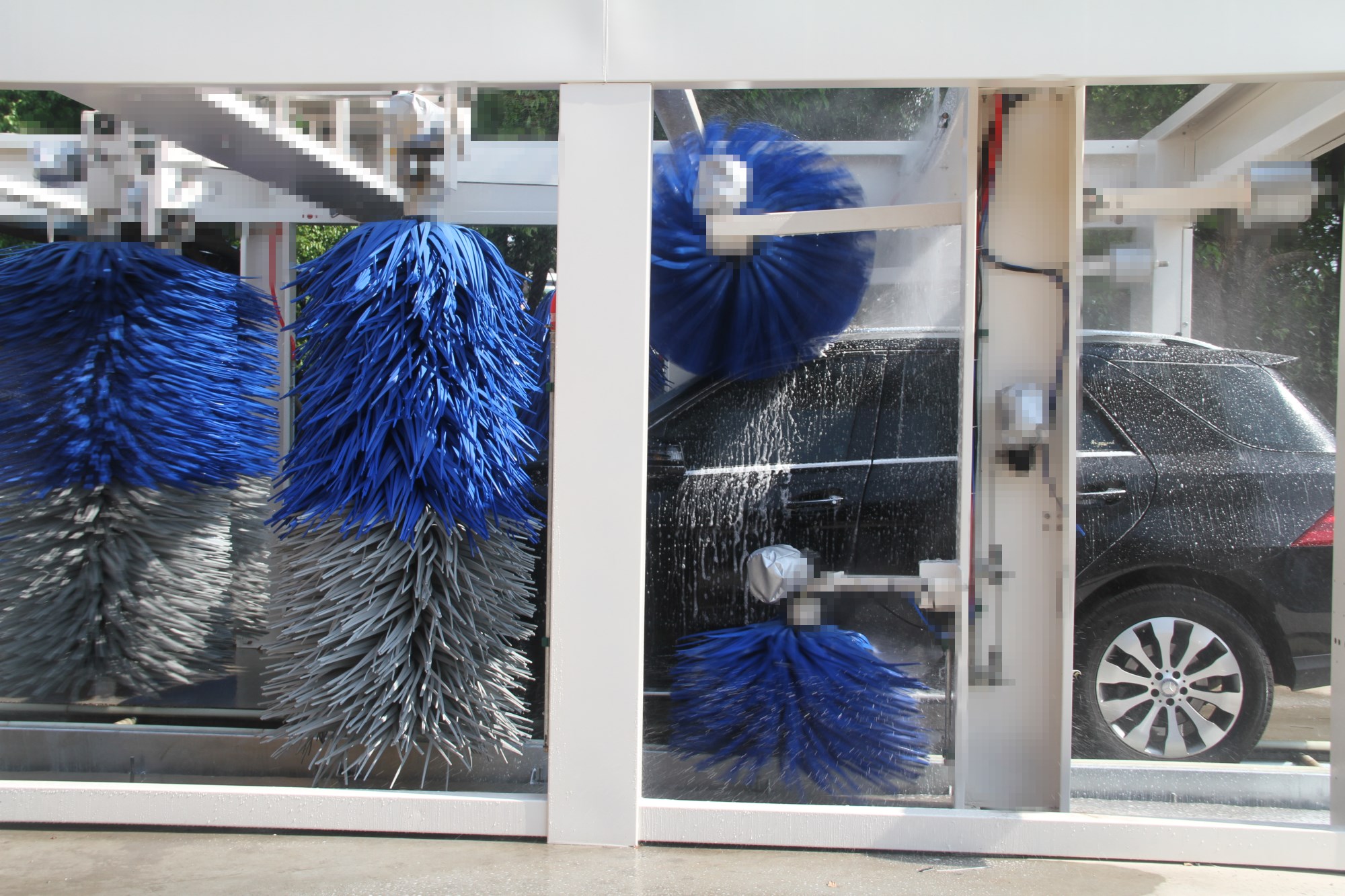 德憲偉十二刷隧道式自動(dòng)洗車機(jī)