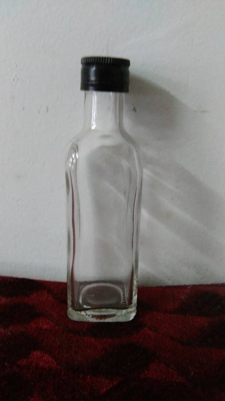 廠家生產(chǎn)直銷 橄欖油瓶 100一1000毫升透明方型橄欖油瓶 茶油瓶 規(guī)格齊全 *恵