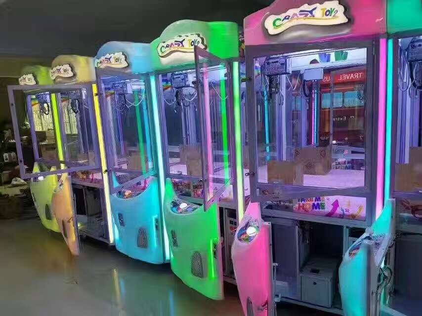 游樂抓娃娃機(jī)廠家批發(fā) 新款娃娃機(jī) 兒童挖掘機(jī) 游樂娃娃機(jī)