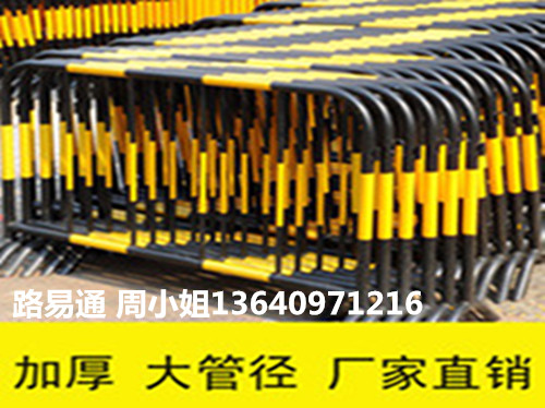 建筑施工臨邊安全防護(hù)欄 鍍鋅臨時防護(hù)欄 基坑安全防護(hù)欄 深圳基坑支護(hù)圖片