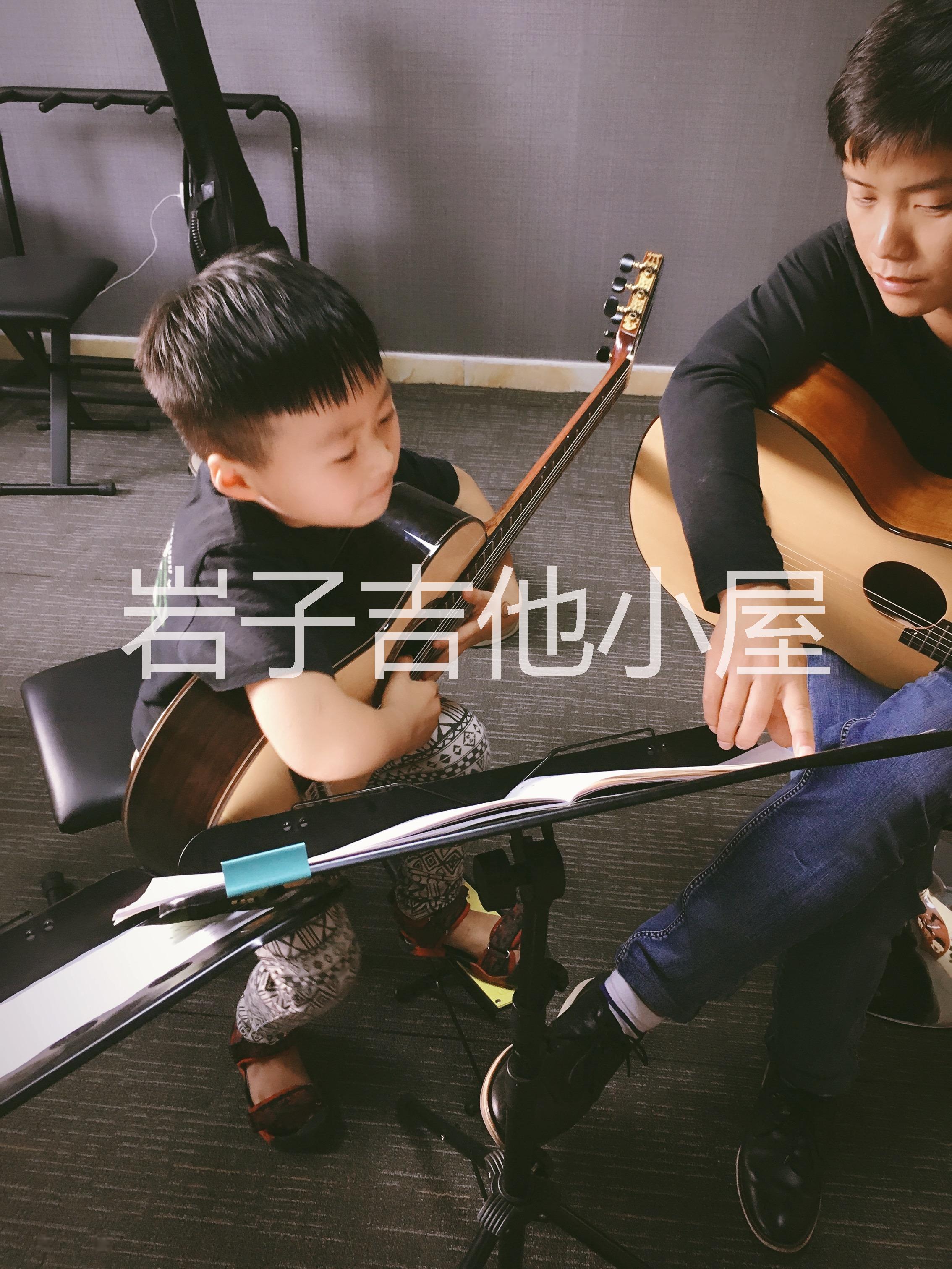 鄭州暑期吉他培訓(xùn)