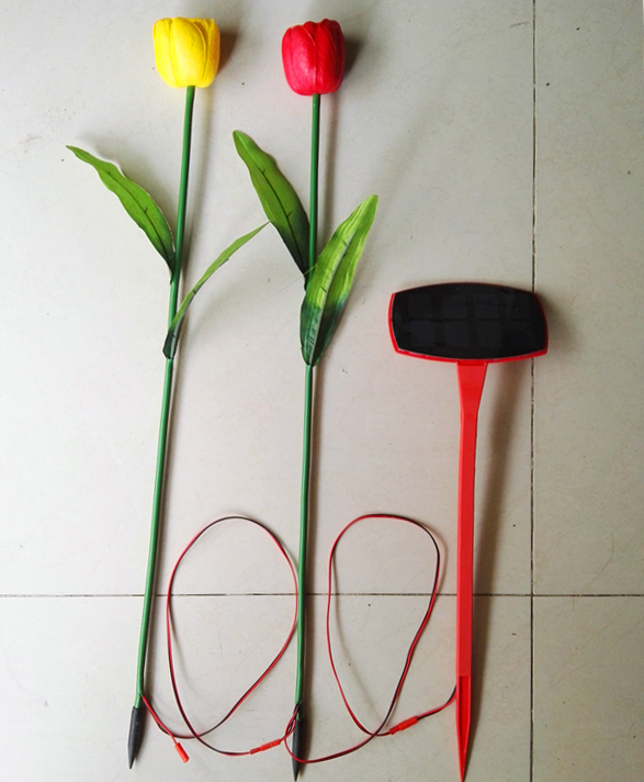 供應(yīng)防水防雨戶外太陽(yáng)能LED仿真郁金香草地花燈 太陽(yáng)能LED仿真花燈