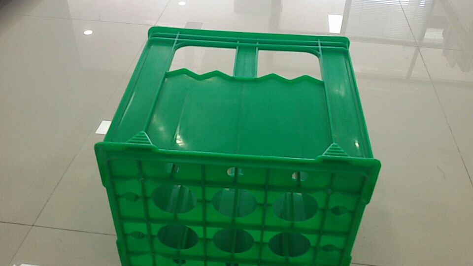 新鄭飲料筐、新鄭啤酒筐生產(chǎn)廠家