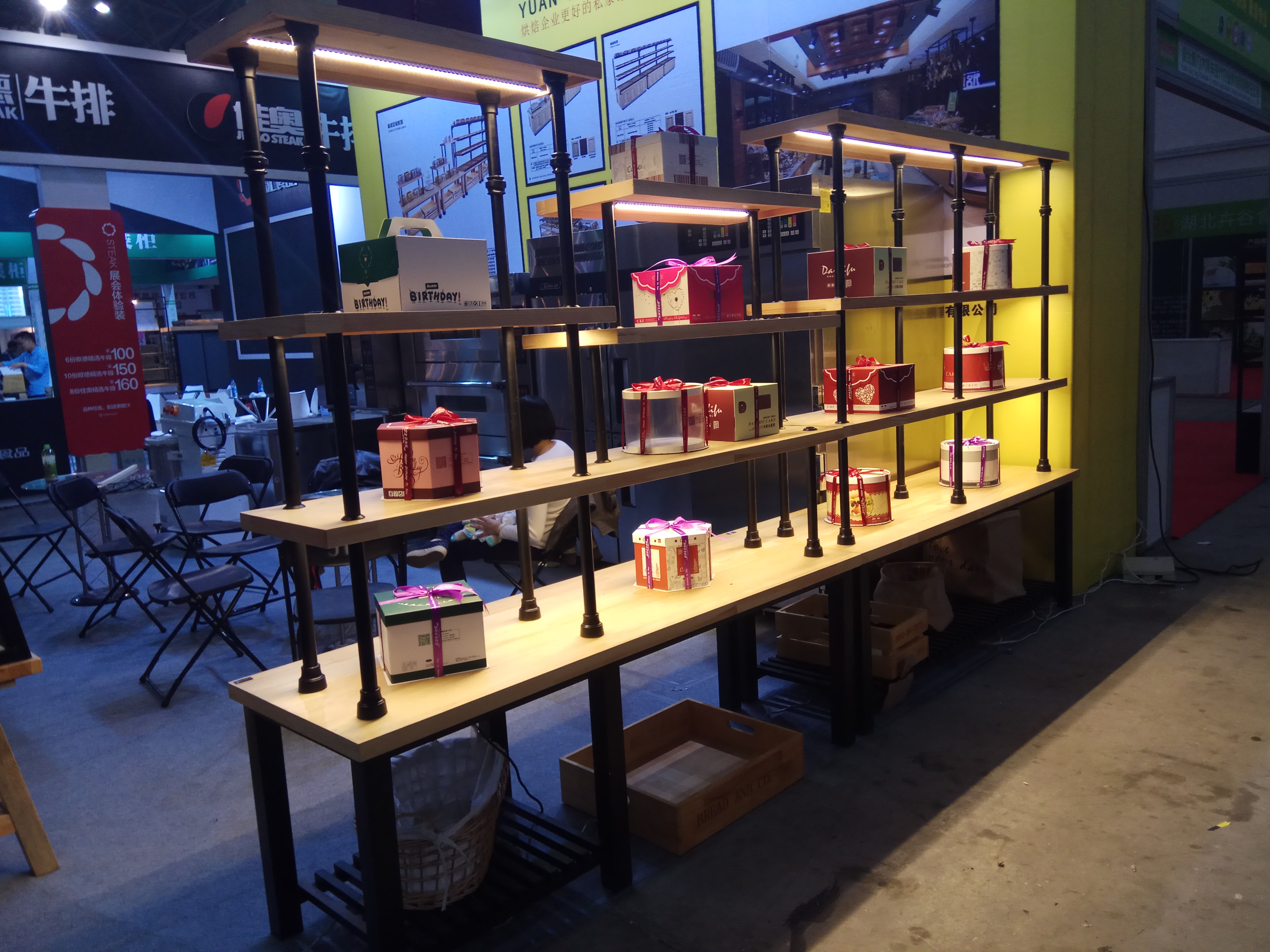 面包展示柜，烘培面包展示柜價格，面包展示柜定做，面包展示柜廠家
