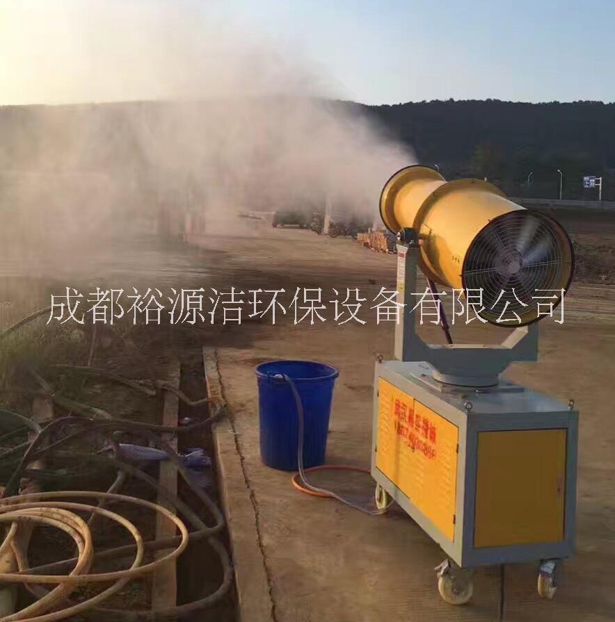 四川都江堰噴霧除塵降溫設(shè)備除塵霧炮機(jī)，廠家批發(fā)，*，質(zhì)量好