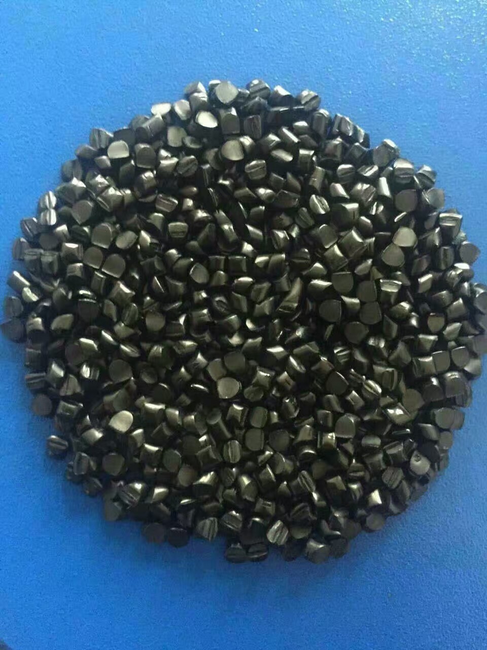 山東濱州無載體黑色母粒  質(zhì)優(yōu)價(jià)廉，廠家直銷