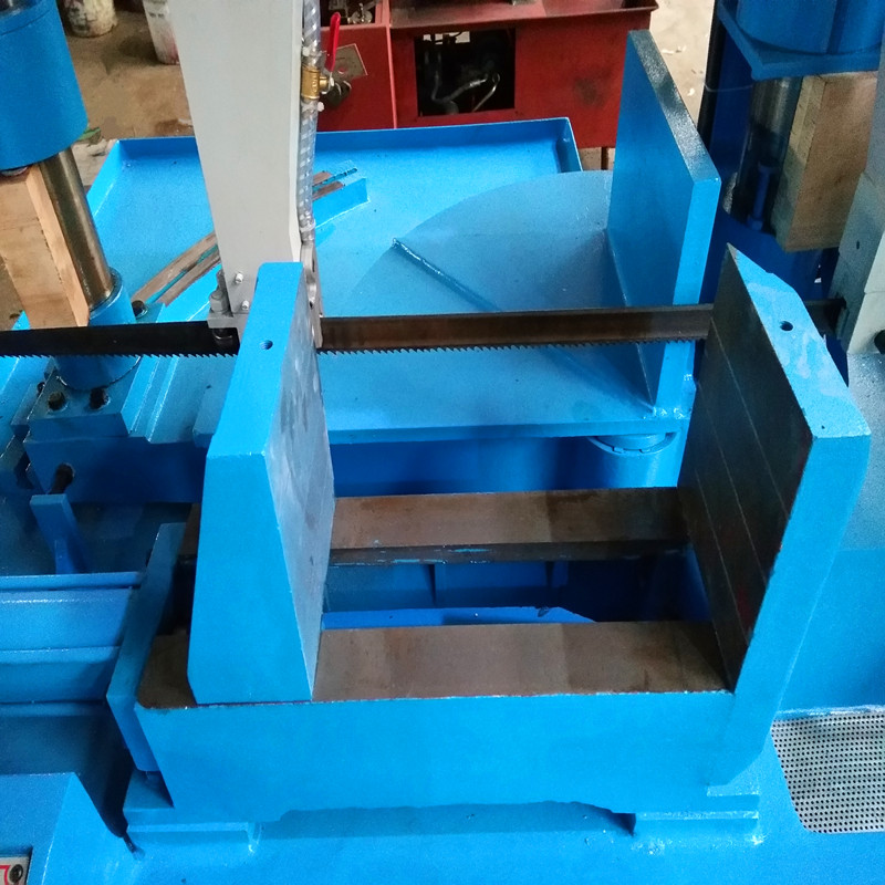 角度鋸床廠家現(xiàn)貨鋸床 GT4230雙立柱臥式金屬帶鋸床 GT4230角度鋸床