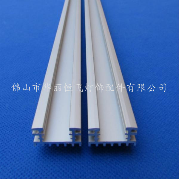 供應用于櫥柜燈具用54Ｘ34帶ＰＣ罩Ｕ型鋁槽供貨商,裝31ＭＭ板帶ＰＣ罩Ｕ型鋁槽廠家直銷