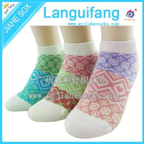 供應(yīng)女士船襪 夏季淺口襪糖果色襪子 外貿(mào)女船襪 廣東船襪訂做