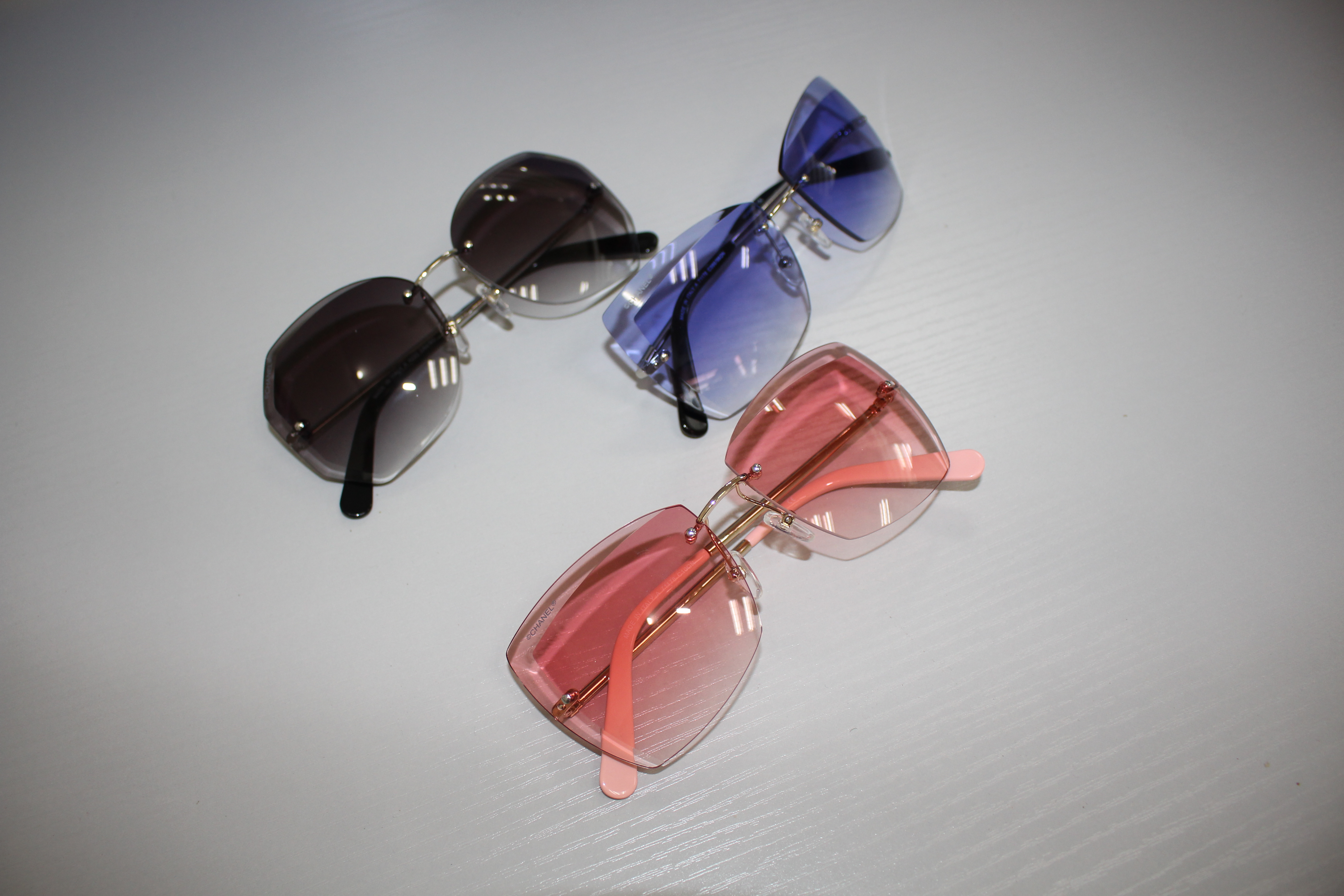 男女太陽(yáng)鏡