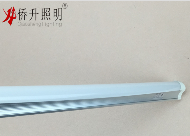 廠家直銷 t8led燈管批發(fā)18w1.2米照明燈具新款led分體日光管