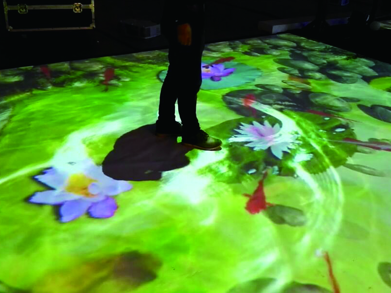 地面互動出租 體感游戲出租  地面互動投影出租 體感游戲出租 南京設(shè)備租賃服務(wù)