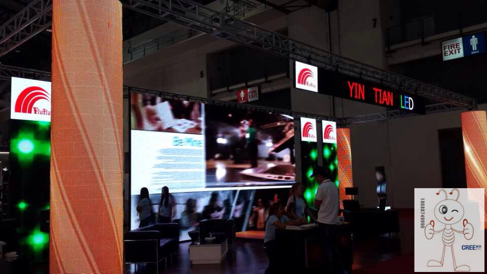 供應(yīng)室內(nèi)全彩led軟模組顯示屏 室內(nèi)圓柱led顯示屏批發(fā) 室內(nèi)全彩led軟模組顯示屏