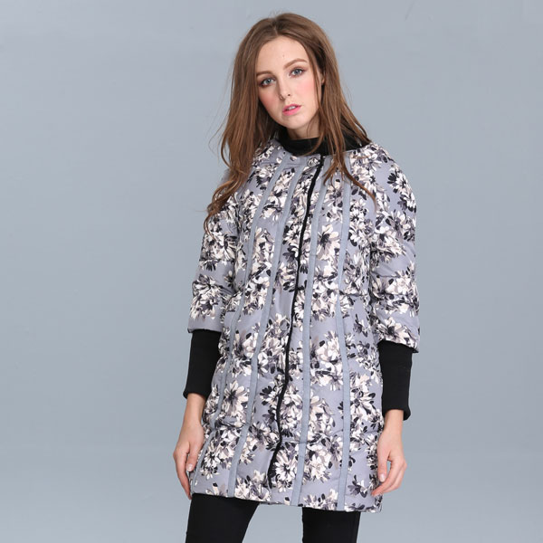 羽絨服貼牌，羽絨服生產(chǎn)廠家-廣州擎宇服裝 童裝羽絨服貼牌 女裝羽絨服貼牌