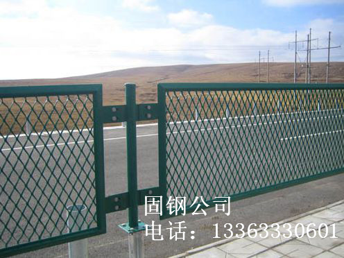 烏魯木齊 鐵絲網(wǎng)圍欄價(jià)格烏魯木齊鐵絲網(wǎng)圍欄批發(fā)烏魯木齊鐵絲網(wǎng)圍欄生產(chǎn)廠家