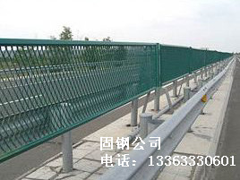 護(hù)欄網(wǎng)價(jià)格護(hù)欄網(wǎng)廠家護(hù)欄網(wǎng)多少錢一米哪里有生產(chǎn)護(hù)欄網(wǎng)的廠家