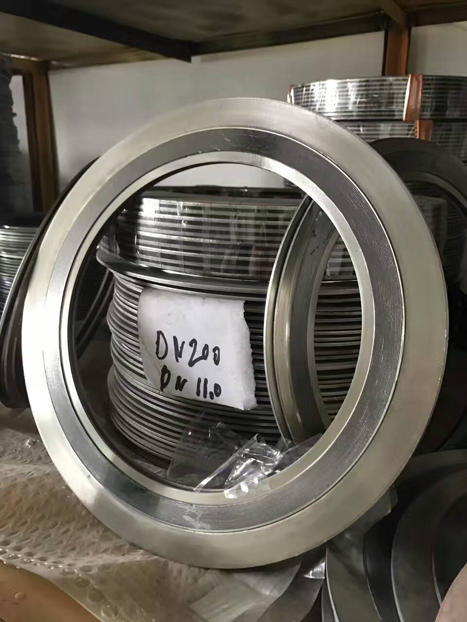 金屬波齒復(fù)合墊片 膨體四氟墊片 金屬波齒復(fù)合墊片