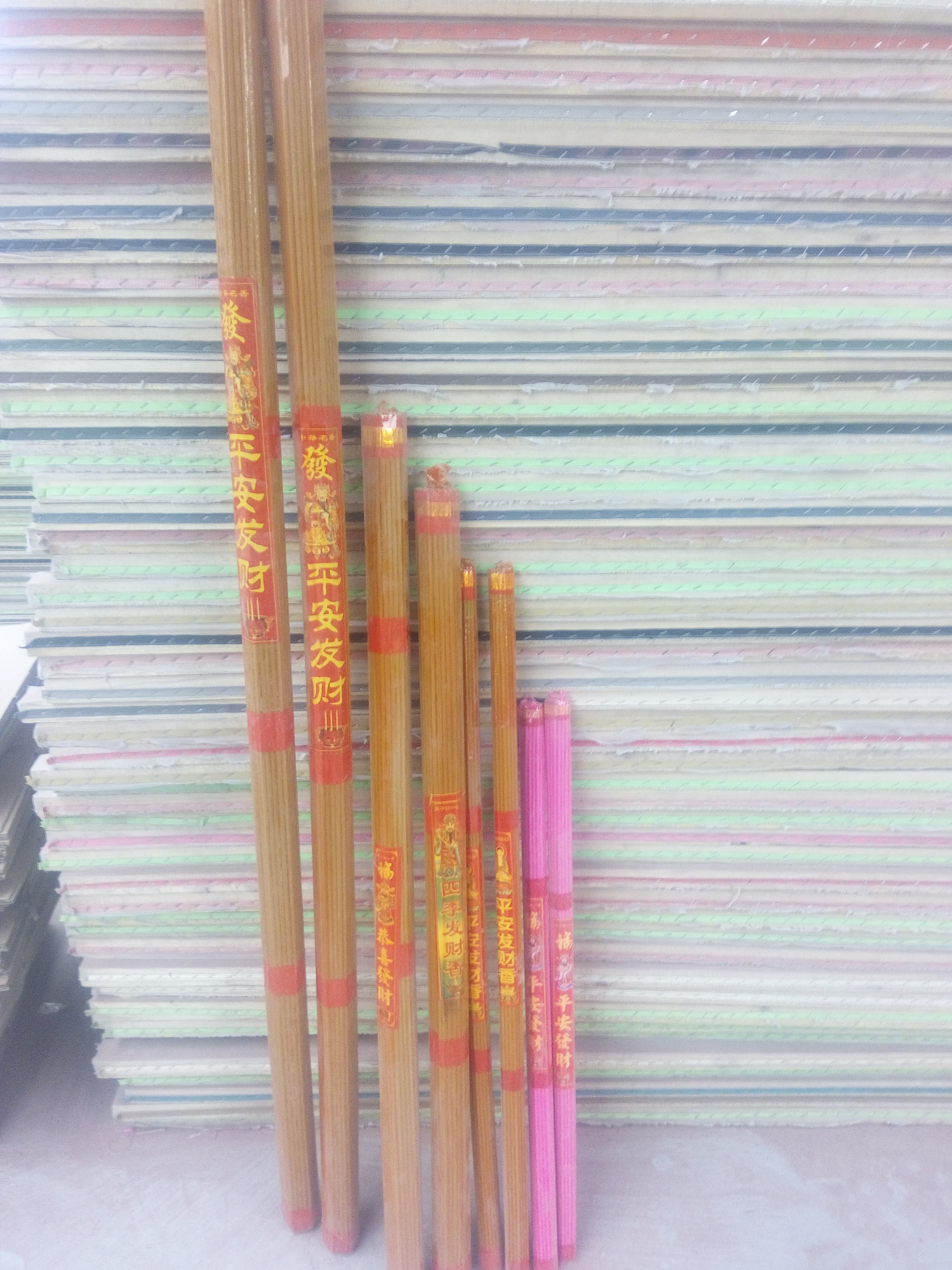 佛香 供佛佛香批發(fā)零售，山東佛緣香廠產(chǎn)品好質(zhì)量優(yōu)價(jià)格低無添加