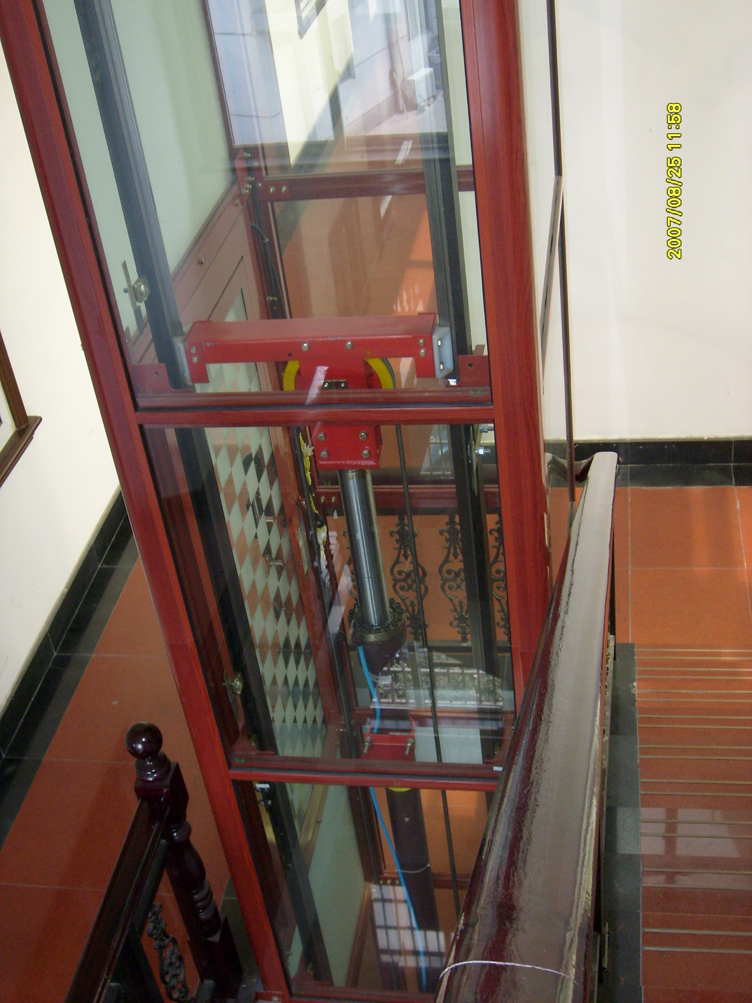 液壓別墅電梯【天津液壓式家用電梯安裝】北京液壓家用電梯維保