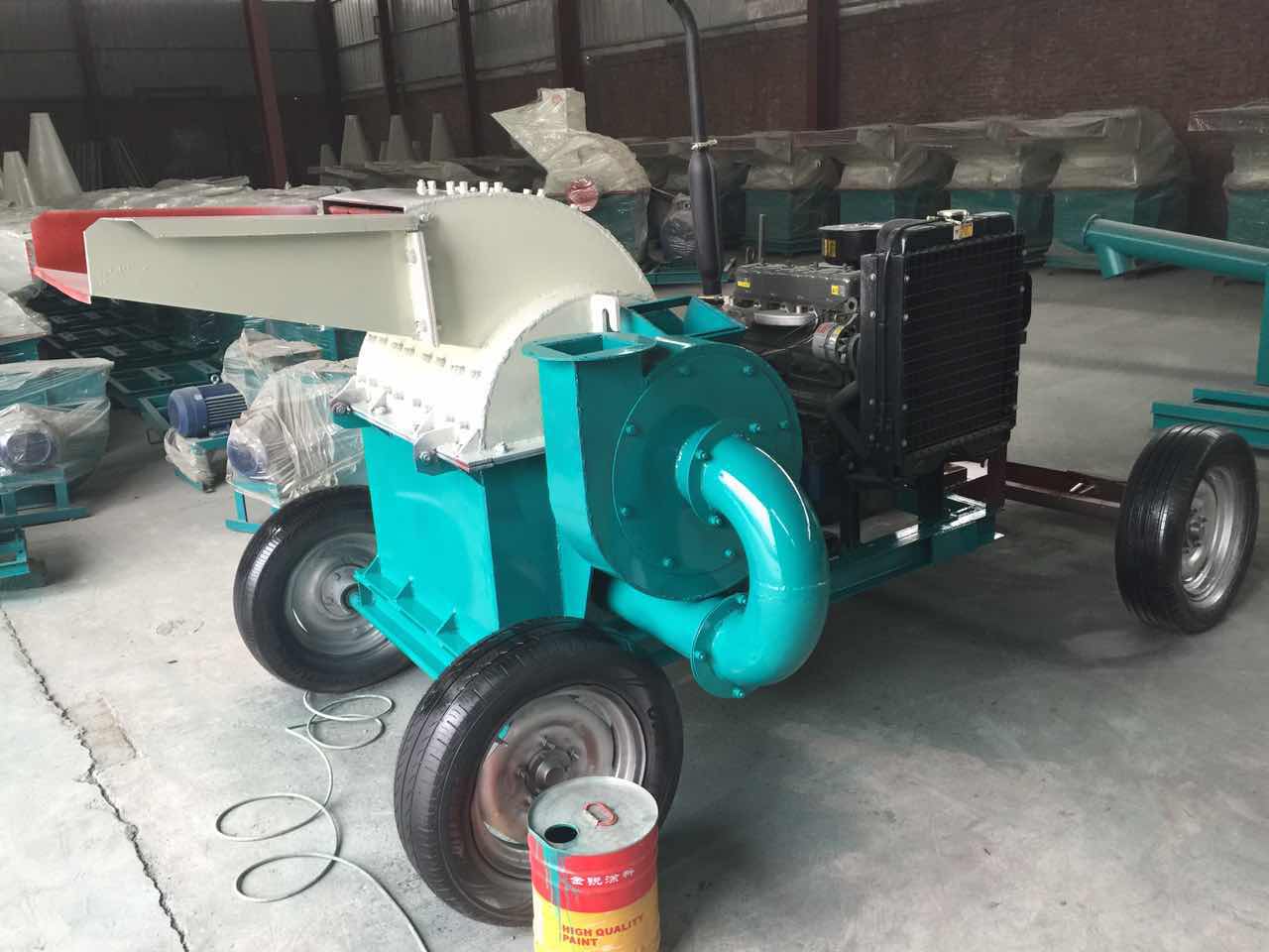 移動(dòng)式樹枝粉碎機(jī) 移動(dòng)式木材粉碎