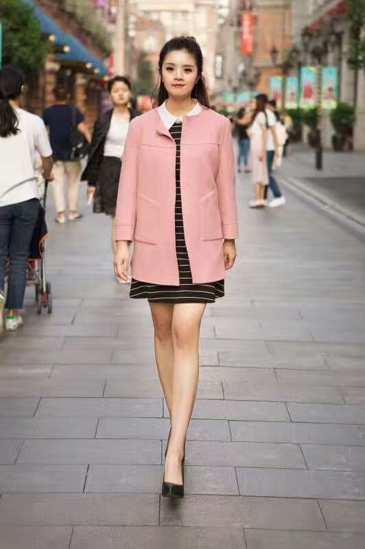 比雨竹大衣品牌折扣女裝 比雨竹春裝品牌折扣女裝報(bào)價(jià) 比雨竹大衣品牌折扣女裝