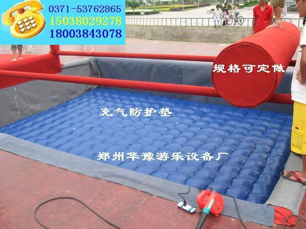 充氣防護(hù)墊，華豫游樂專業(yè)生產(chǎn)廠家，品質(zhì)*，遠(yuǎn)銷海內(nèi)外