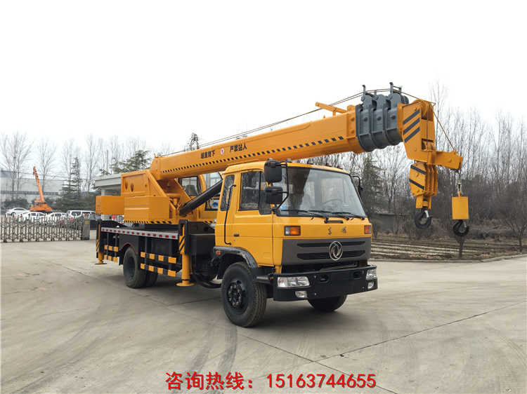 2017年國五新款8-12噸吊車廠家直銷優(yōu)惠多多免交購置稅