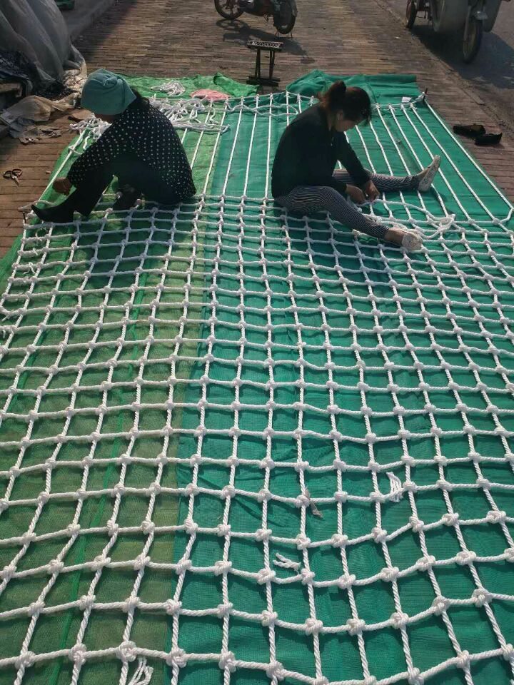 山東田冉樂場異形網(wǎng)  戶外游樂場攀爬網(wǎng)廠家