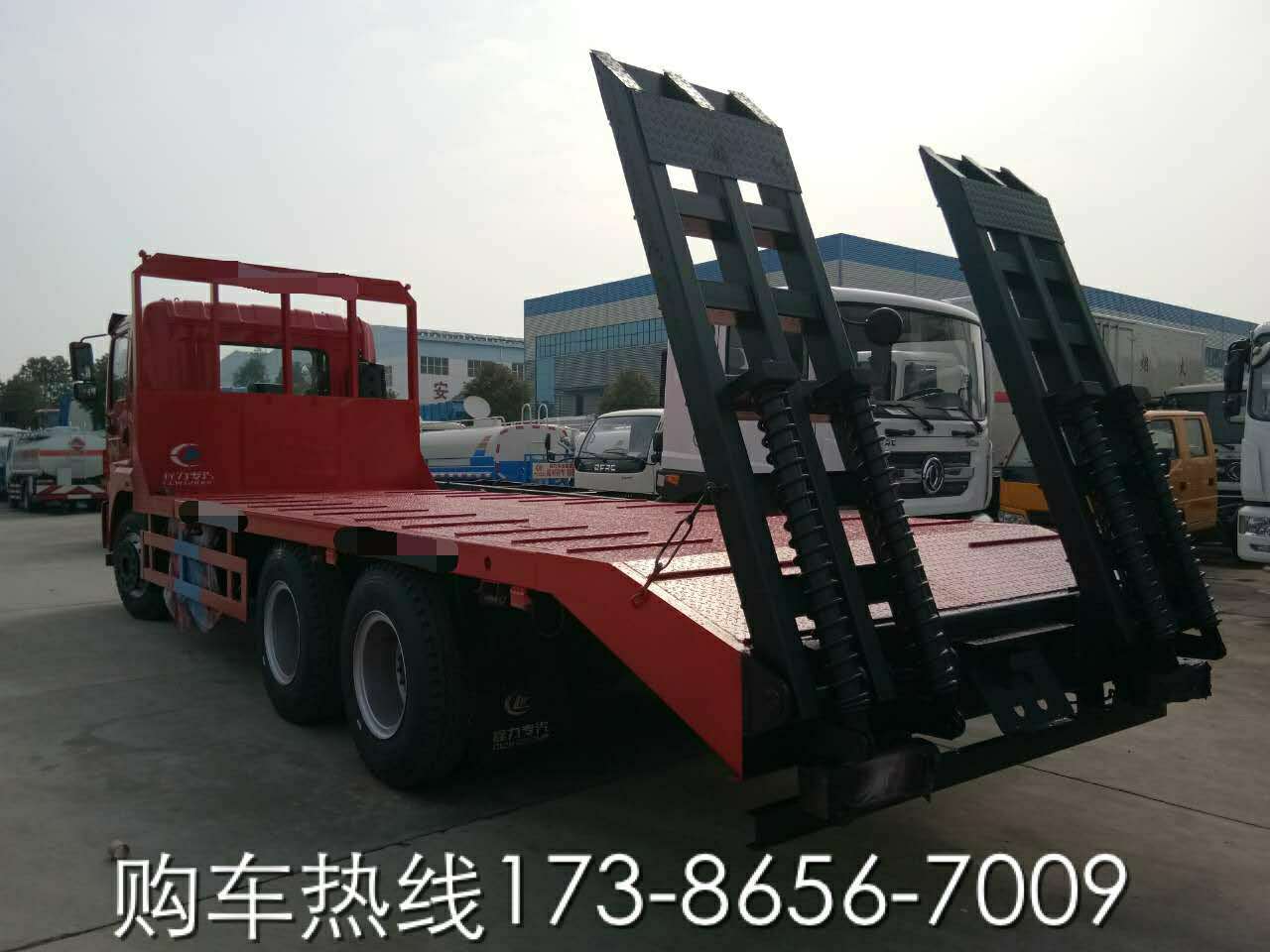東風(fēng)后八輪挖機平板運輸車|廣西平板運輸車價格|桂林挖機拖車直銷|國五平板車批發(fā)