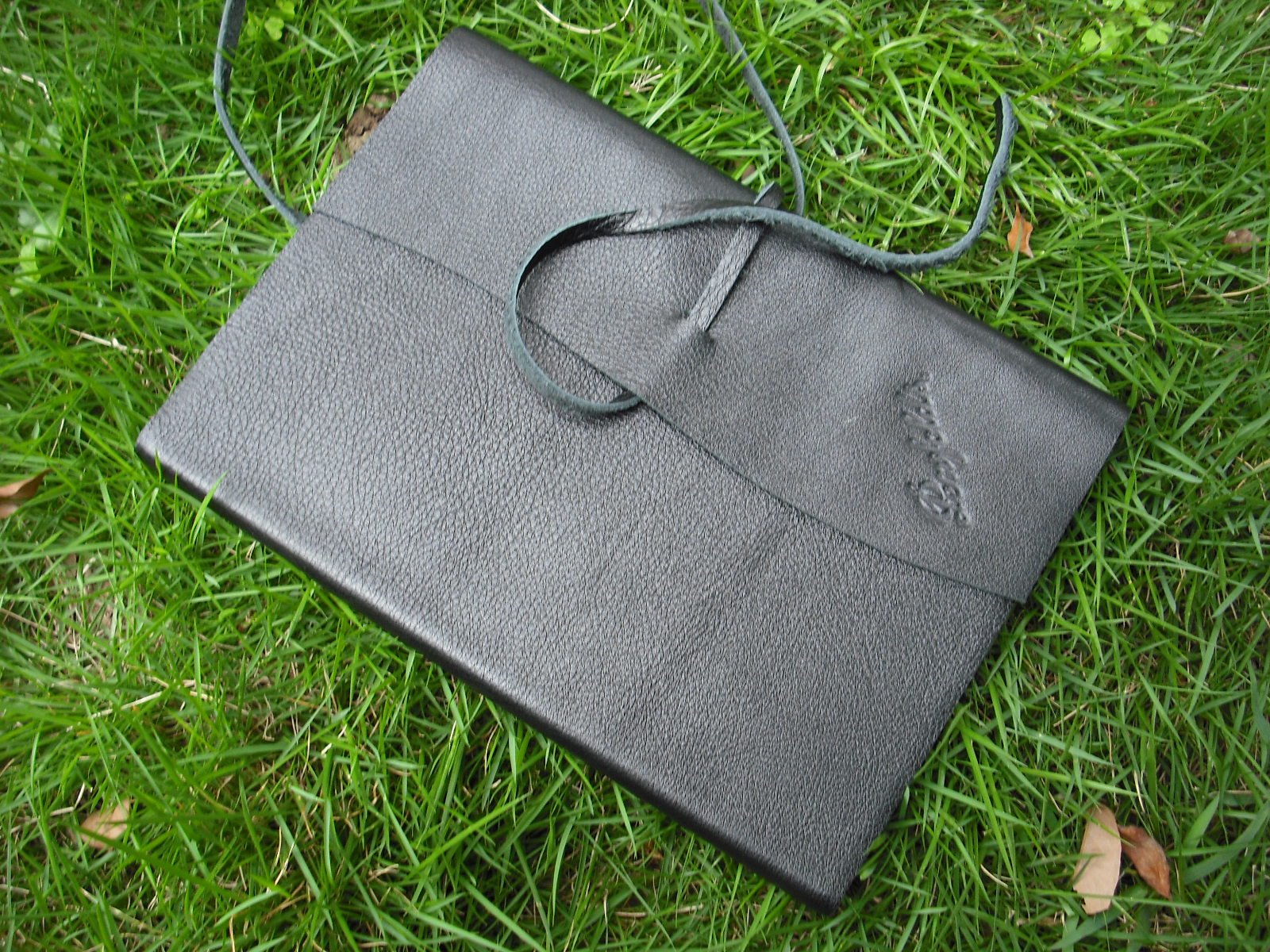 商務(wù)平裝記事本定制丨出口筆記本—唐風(fēng)皮具品牌定制專業(yè)定制工廠 *筆記本