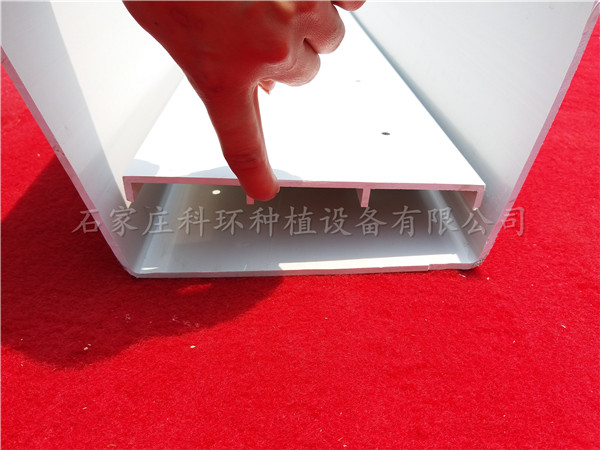 供應(yīng)大棚草莓立體栽培槽 大棚草莓立體栽培槽無土種植技術(shù) 大棚草莓立體栽培槽無土栽培槽