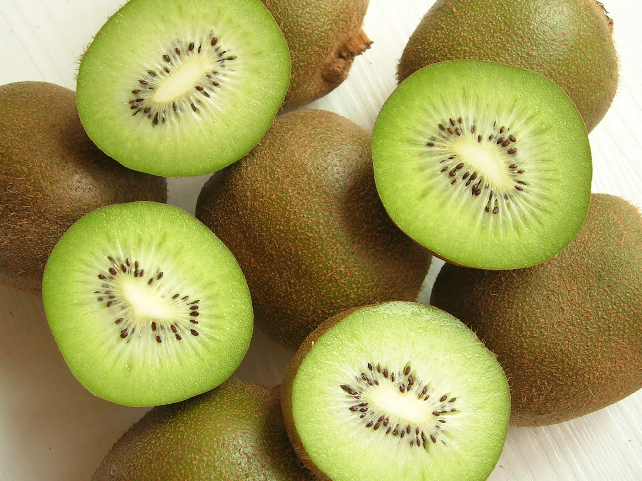 供進(jìn)口天然濃縮果汁，獼猴桃濃縮汁