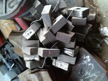 振信廠家批發(fā)黎明重工1140沖擊塊 制砂機(jī)配件拋料頭 耐磨件價格