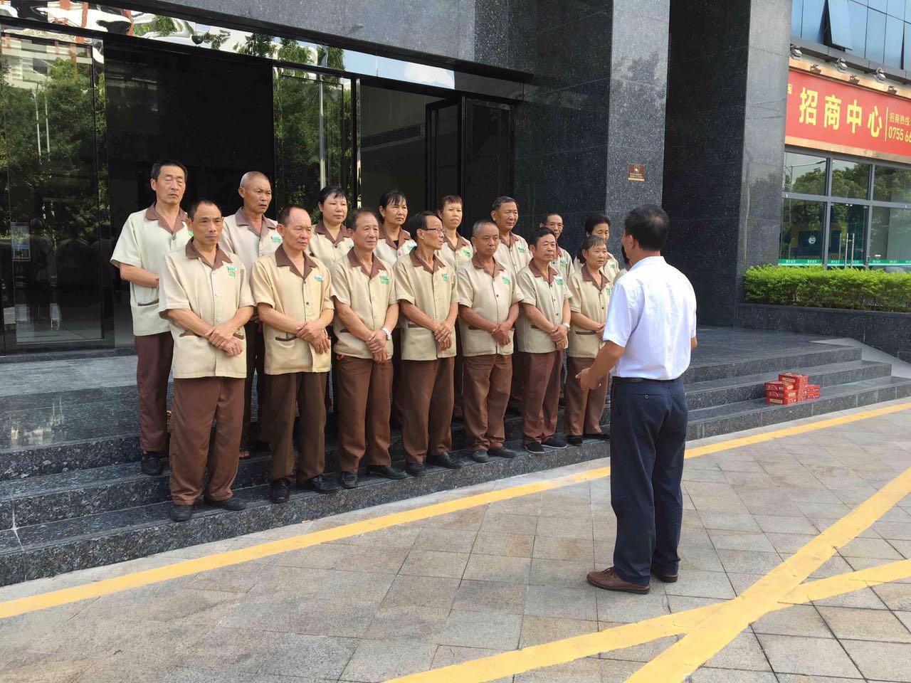 清潔外包服務(wù) 清潔外包多少錢 清潔外包服務(wù)公司 深圳清潔外包服務(wù) 清潔外包廠 清潔外包服務(wù)哪里好