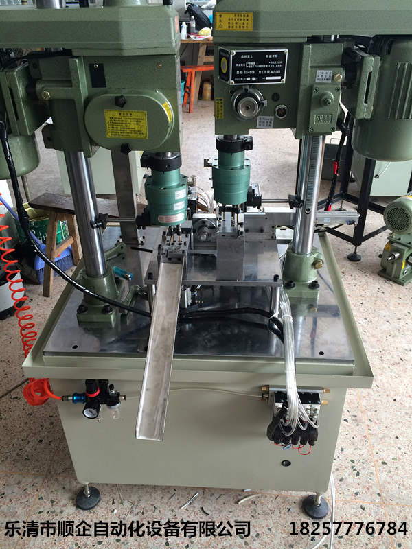 全自動(dòng)攻牙機(jī)廠家直銷@廣州非標(biāo)全自動(dòng)攻牙機(jī)廠家@廣州自動(dòng)攻牙機(jī)廠