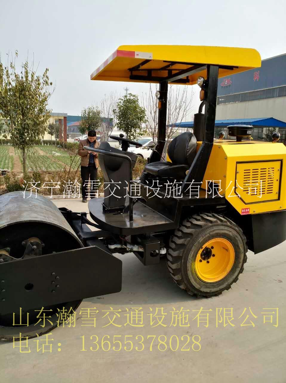 瀚雪手扶座駕大鋼輪小單壓路機