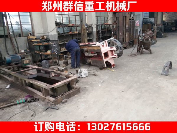 山西八孔盤壓磚機(jī) 多功能山西八孔盤壓磚機(jī)壓磚機(jī)廠家