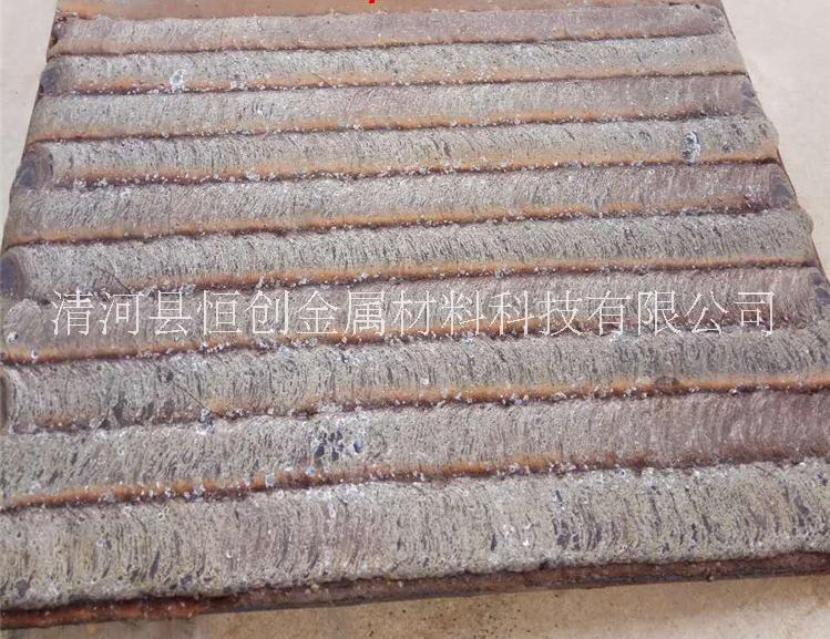 雙金屬?gòu)?fù)合耐磨板 堆焊耐磨襯板 價(jià)格 12+8 12+10復(fù)合耐磨板規(guī)格