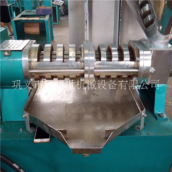 供應(yīng)全自動(dòng)新型榨油機(jī)  小型多功能車載壓榨螺旋榨油機(jī) 冷熱兩榨榨油機(jī)