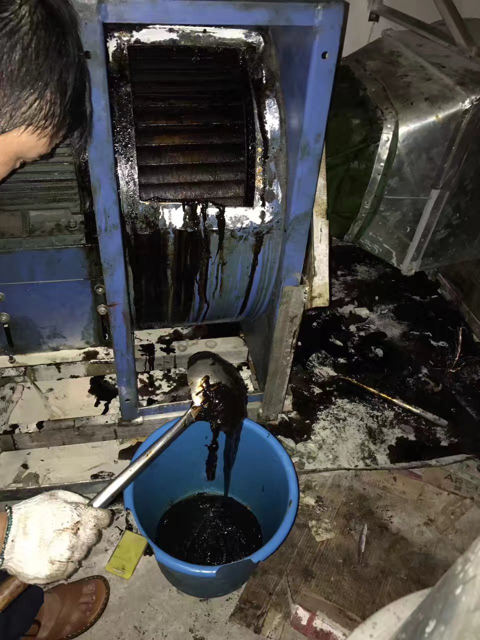 惠州專業(yè)油煙機風渦輪清洗